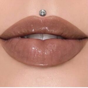 Jeffree Star Table Top The Gloss